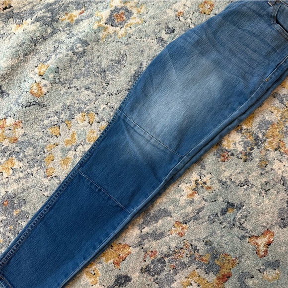 Old Navy Boyfriend Skinny Jeans Size 4 - Picture 4 of 5